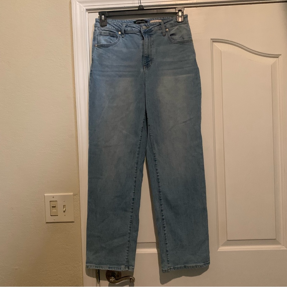 Women’s BCBGeneration Skater Straight Jeans